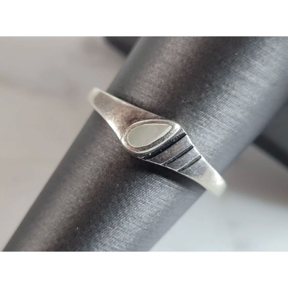 Sterling silver modernist women's ring, size 7.75